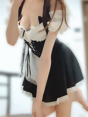るーむ|ななこ（25歳） T:162 B:87（D） W:54 H:83