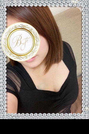 優美な大人女子　～美Fine～|安田みちこ