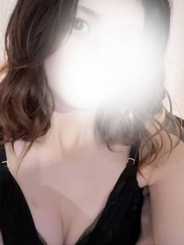 Melia-メリア|えれな