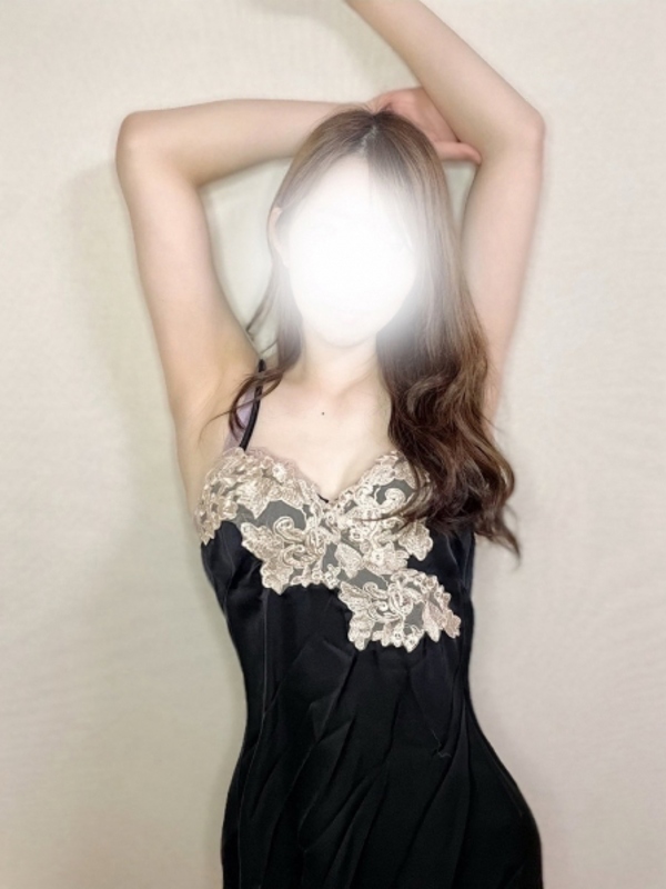 THREE〜スリー|ひなた