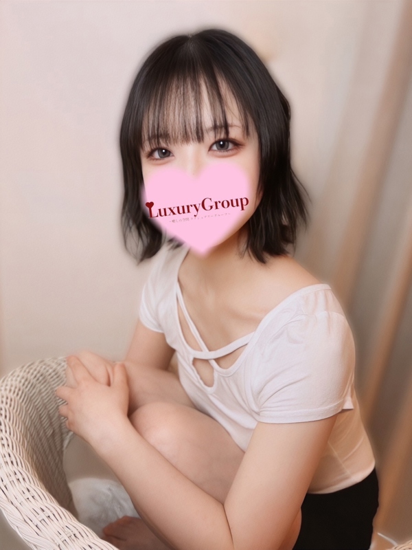 上野ラグジュアリー|ひなの