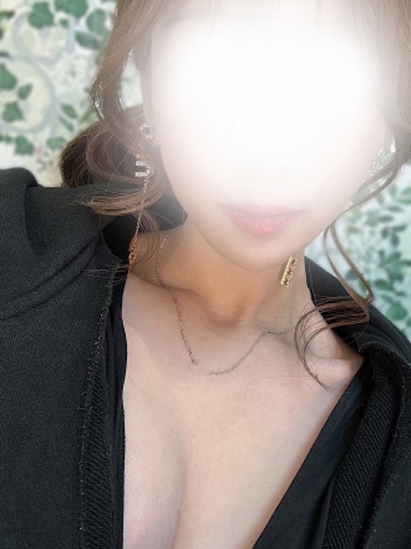 Papillon-パピヨン-＆MADAMEPapillon-マダムパピヨン-|あお