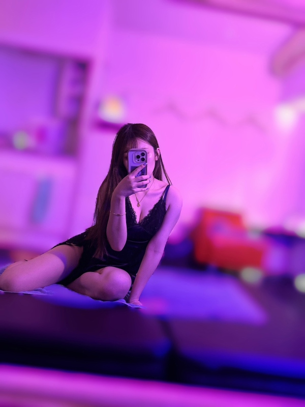 Amoureux（アムアージュ）|五十嵐 うい