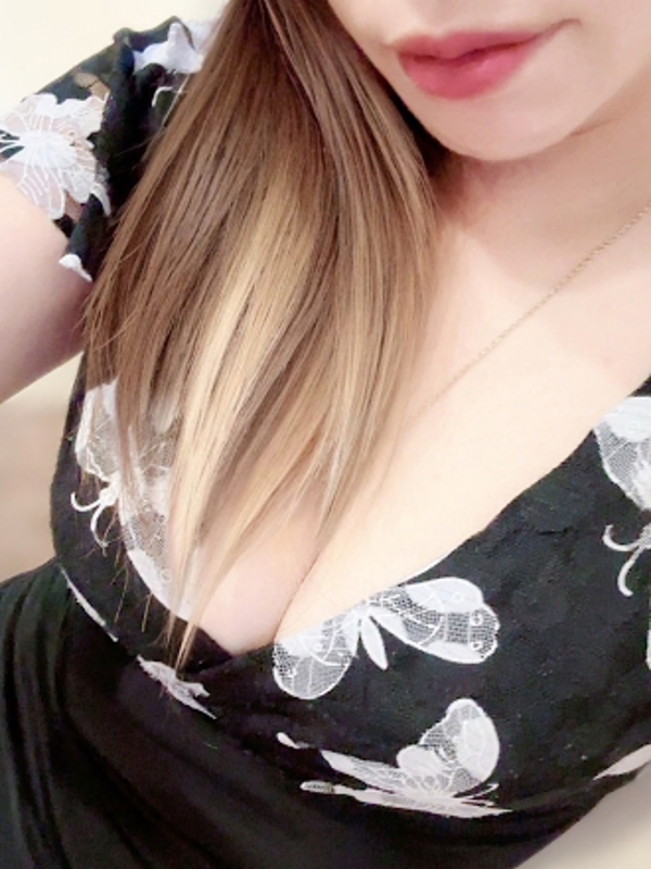 Papillon-パピヨン-＆MADAMEPapillon-マダムパピヨン-|つばさ